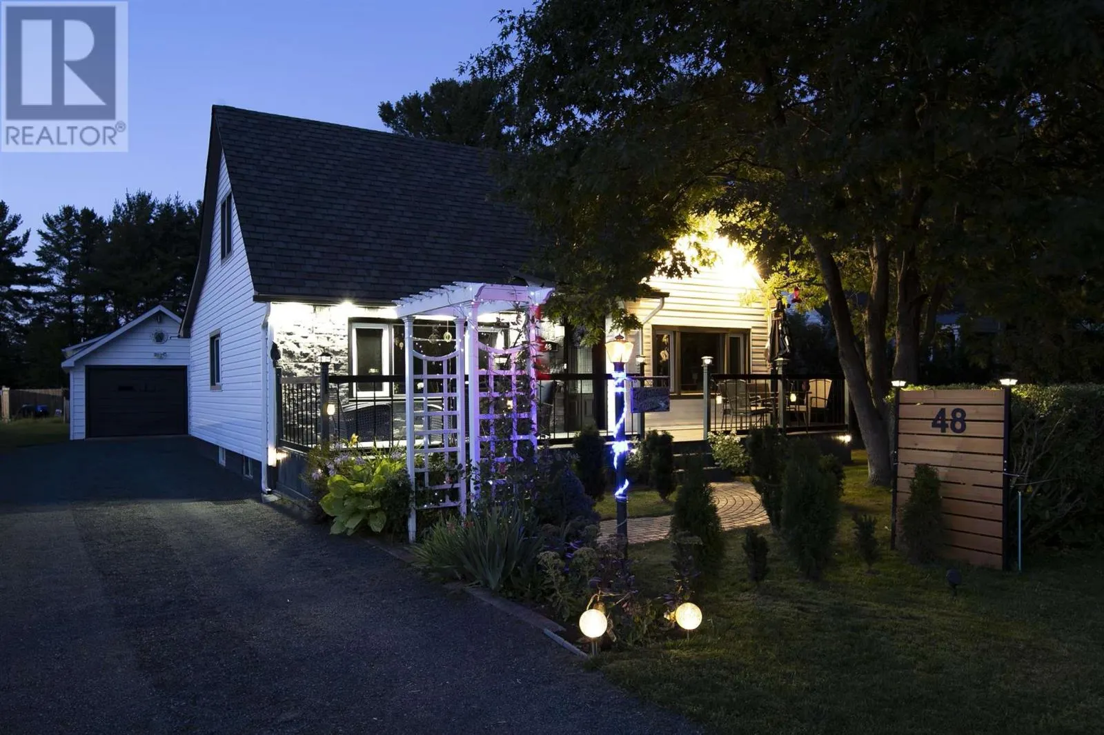 48 Fournier RD
