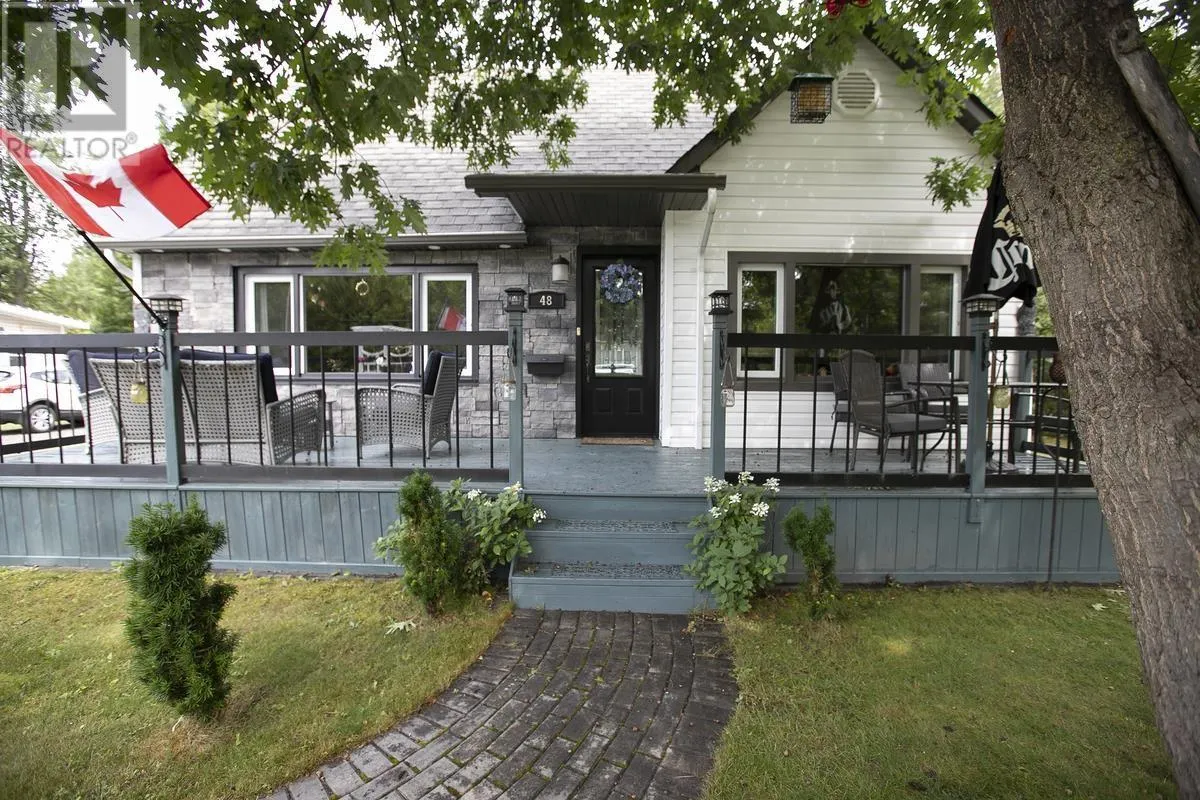 48 Fournier RD