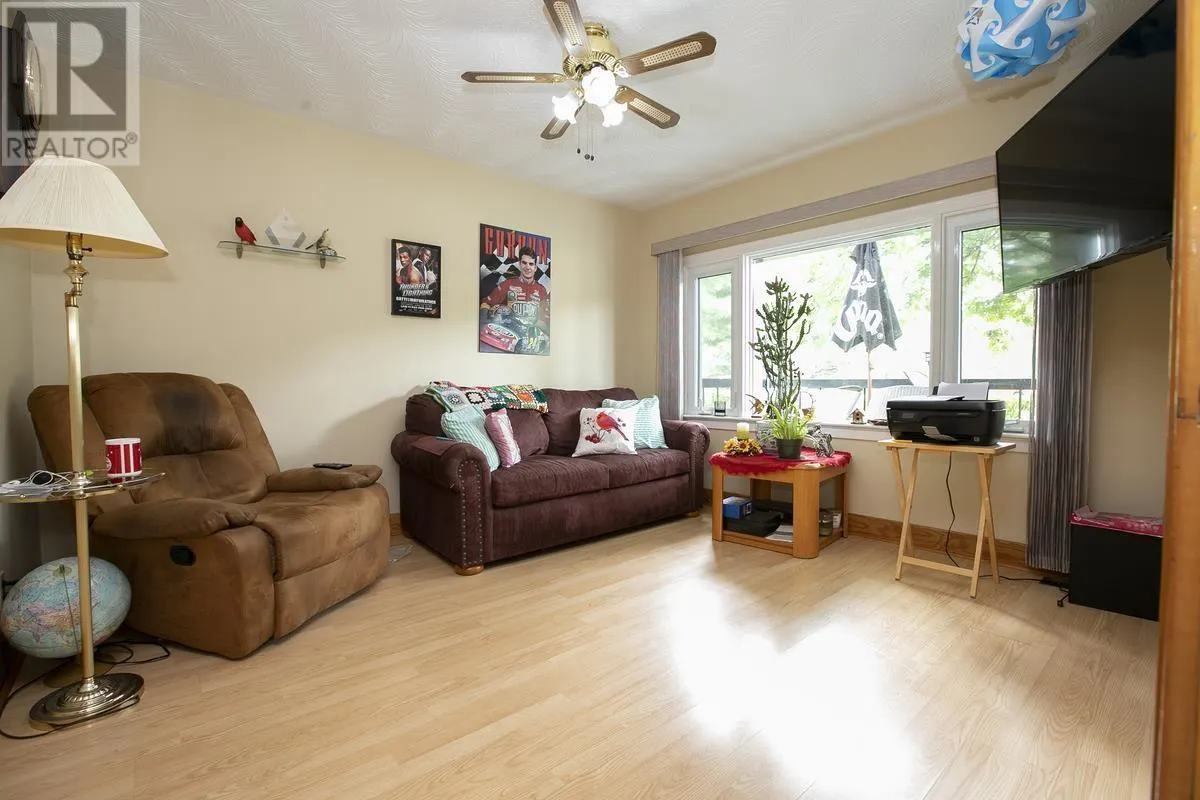48 Fournier RD