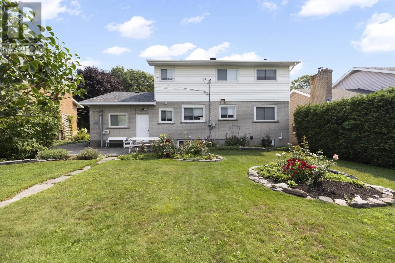 83 Plaintree DR