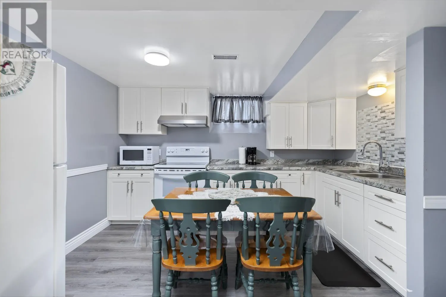 83 Plaintree DR