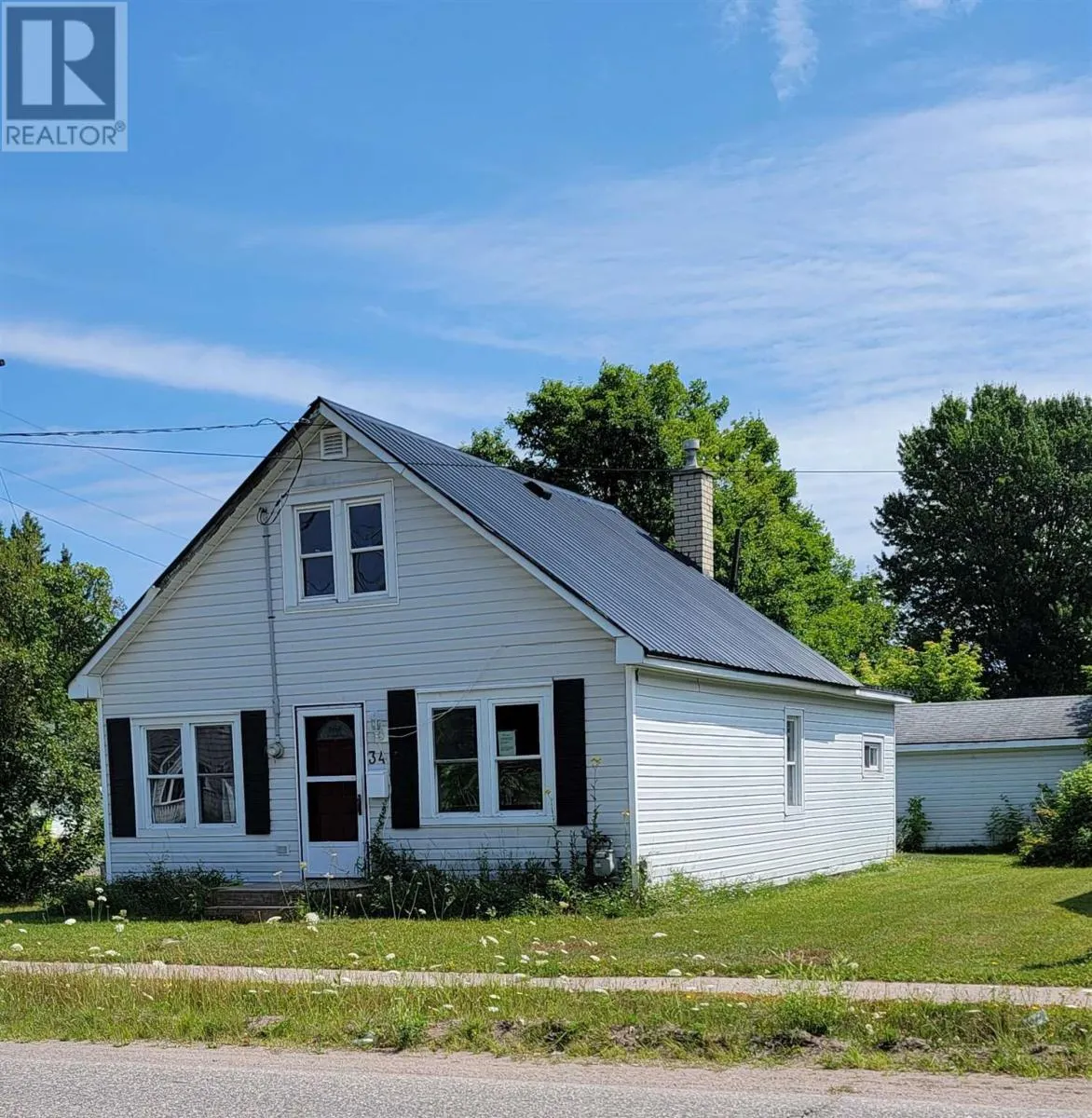 34 Adeline AVE