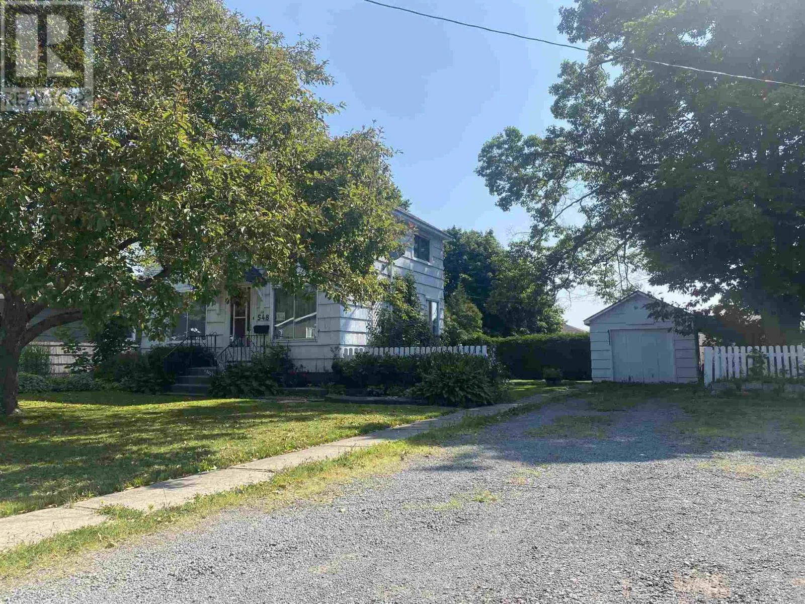 548 Lake ST