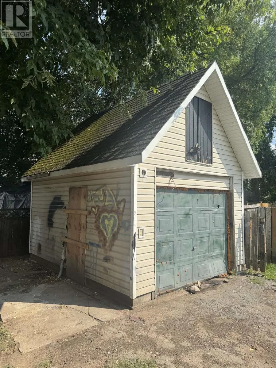 374 North ST