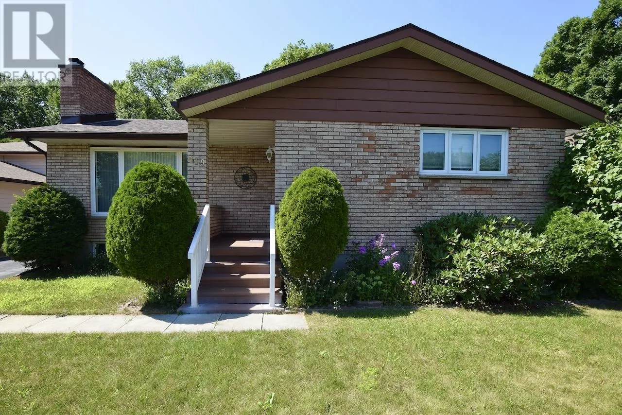 119 Rousseau CRES