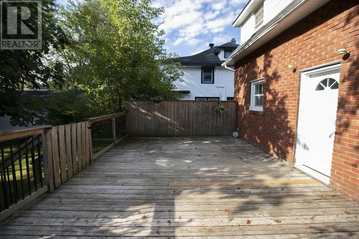 190 McGregor AVE