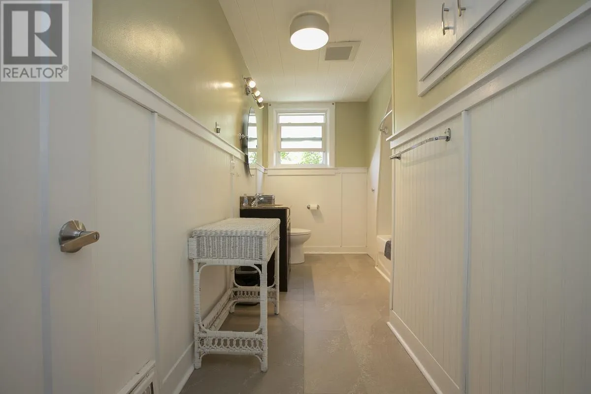 394 Charles ST