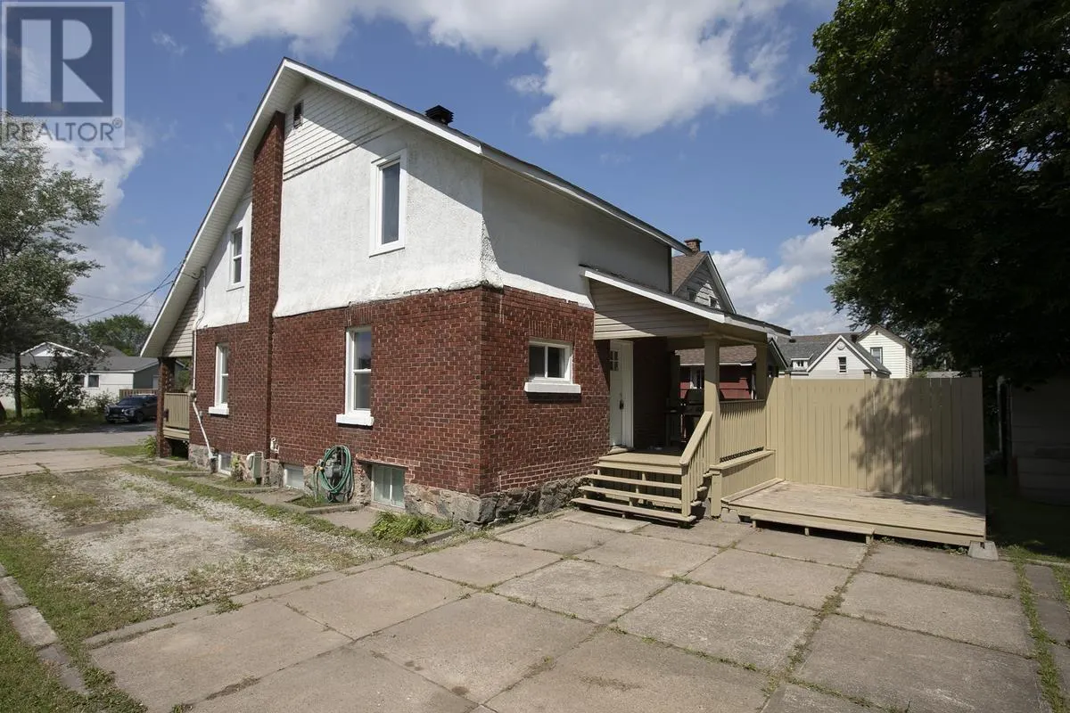394 Charles ST
