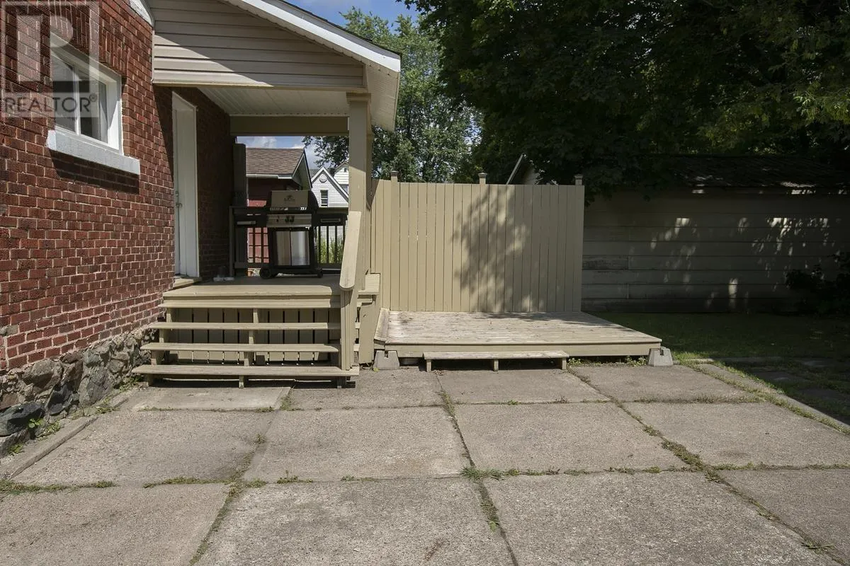 394 Charles ST