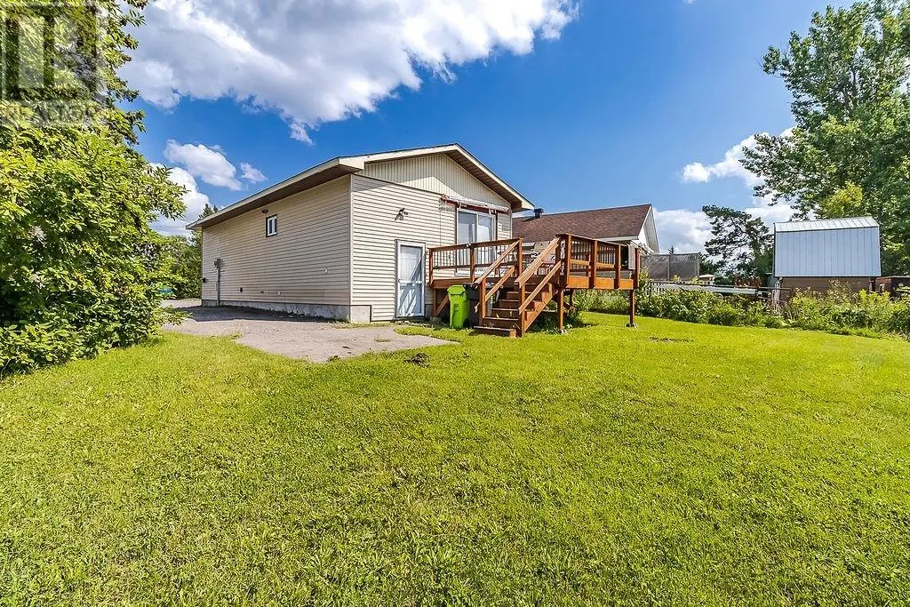 50 Fairview AVE