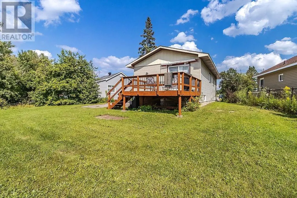 50 Fairview AVE