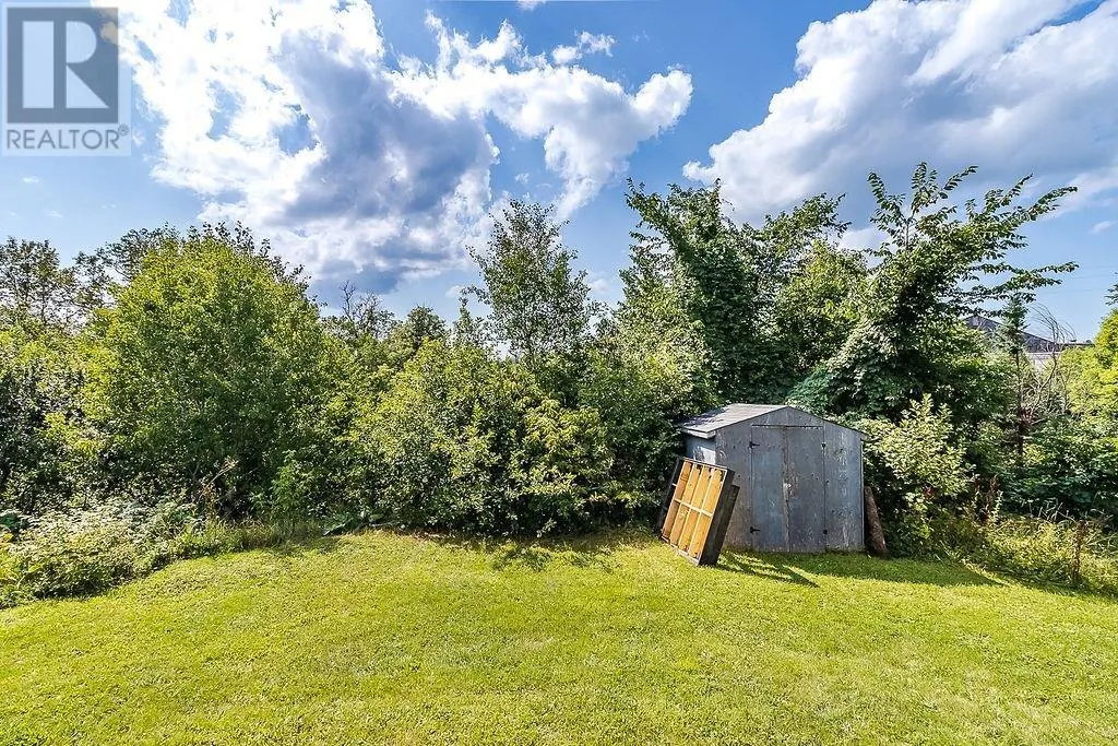 50 Fairview AVE