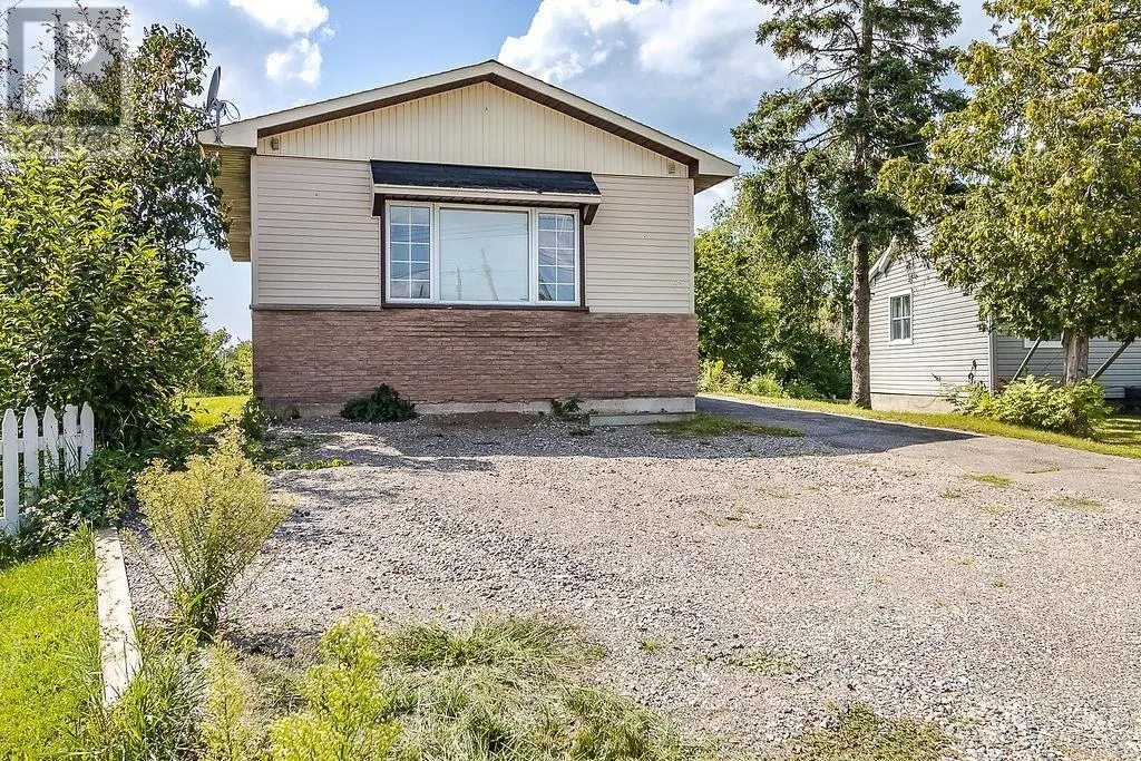 50 Fairview AVE