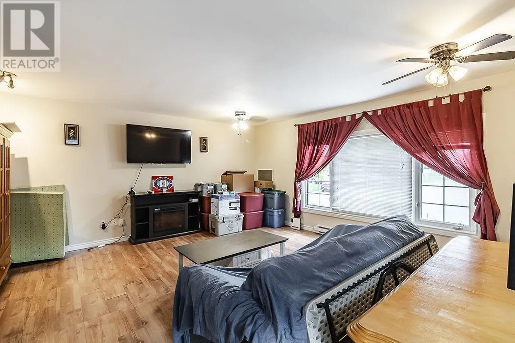50 Fairview AVE
