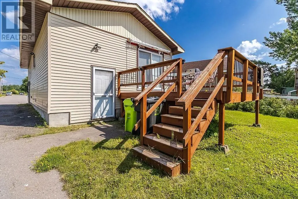 50 Fairview AVE