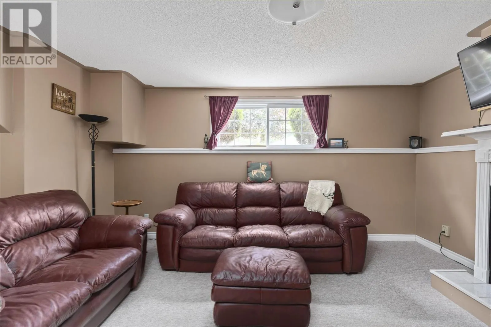71 East Champagne DR