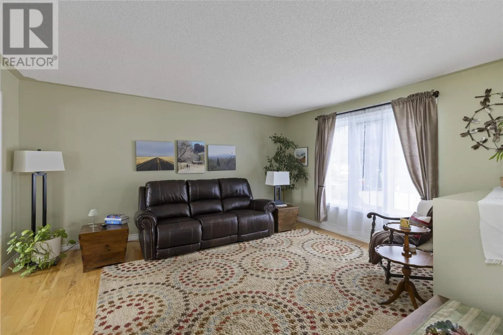 71 East Champagne DR