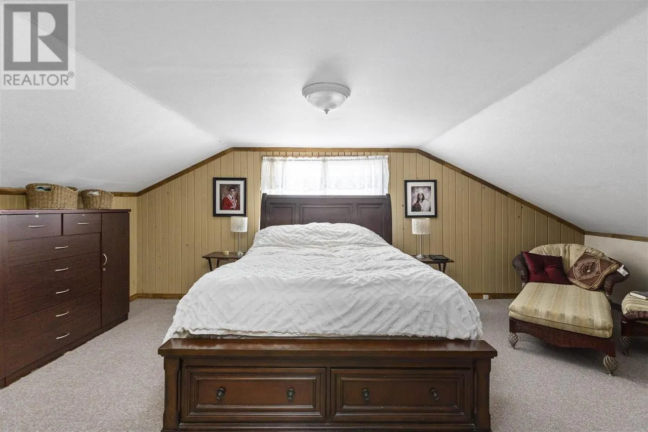 1195 Richard ST