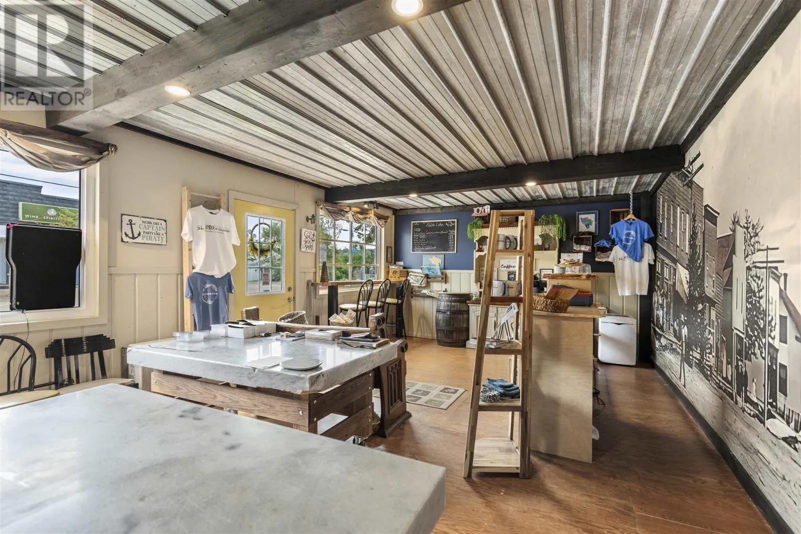 1195 Richard ST
