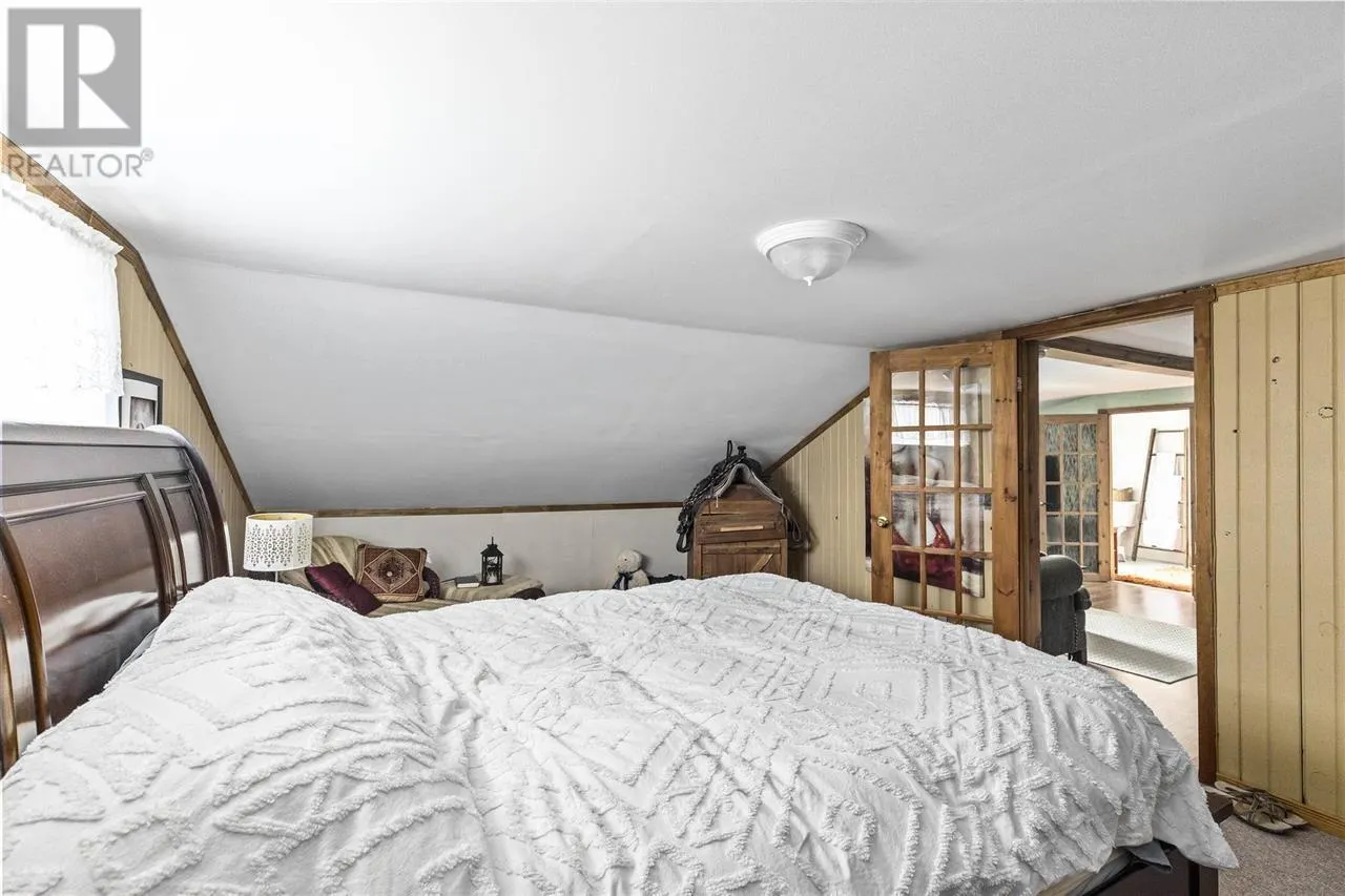 1195 Richard ST