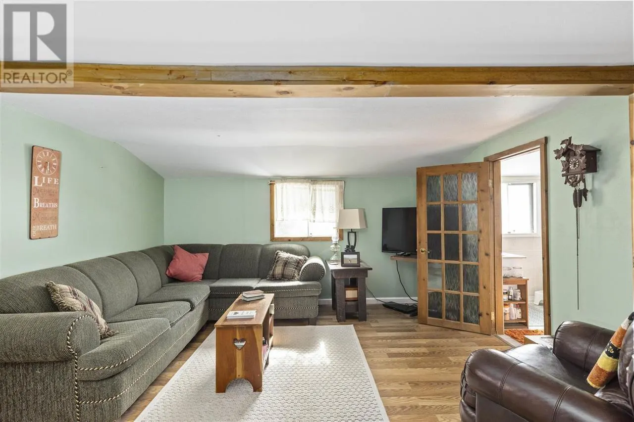 1195 Richard ST