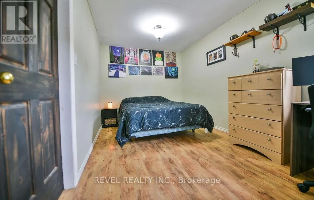 146 CRESCENT AVENUE