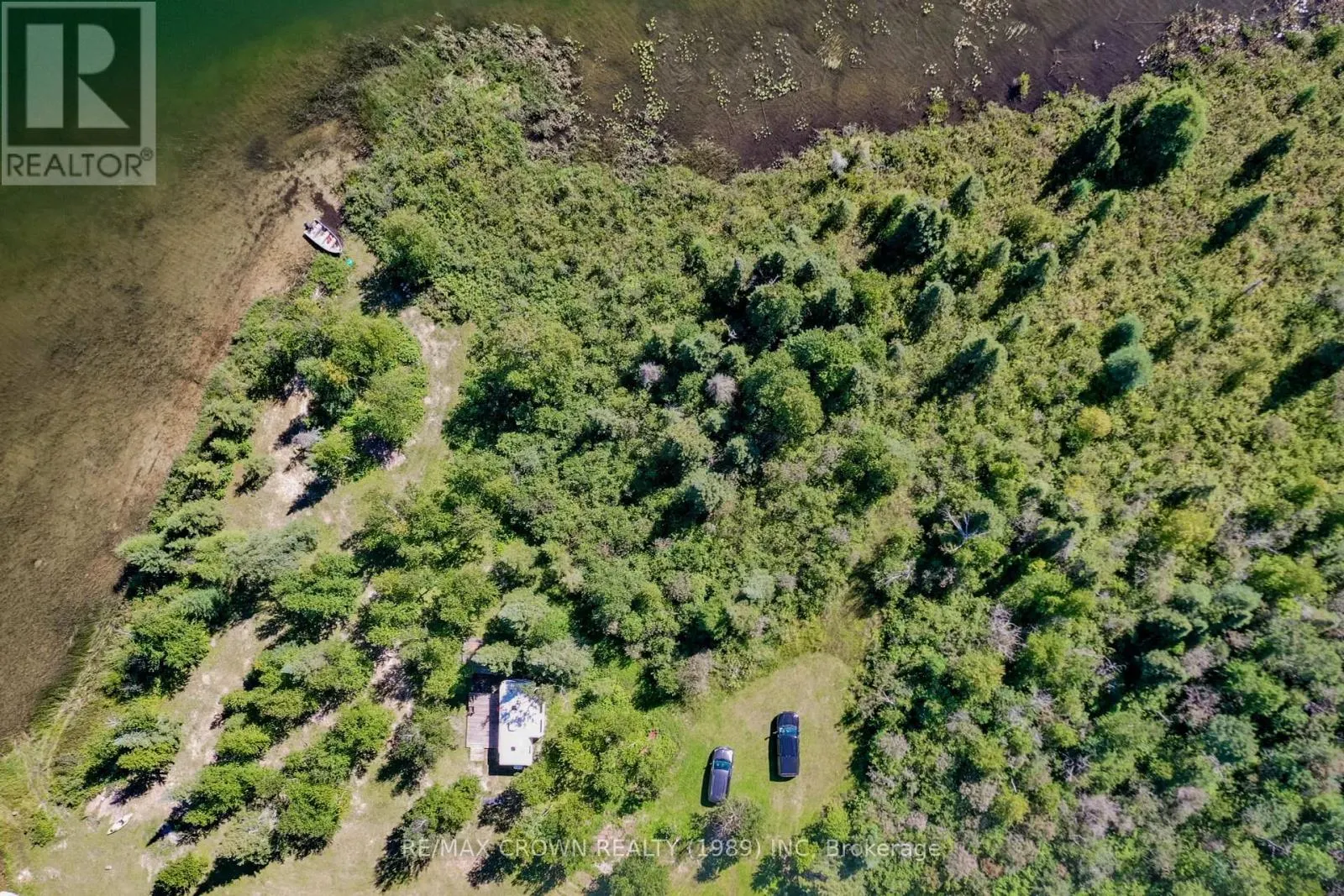 24 SHALLOW LAKE ROAD W