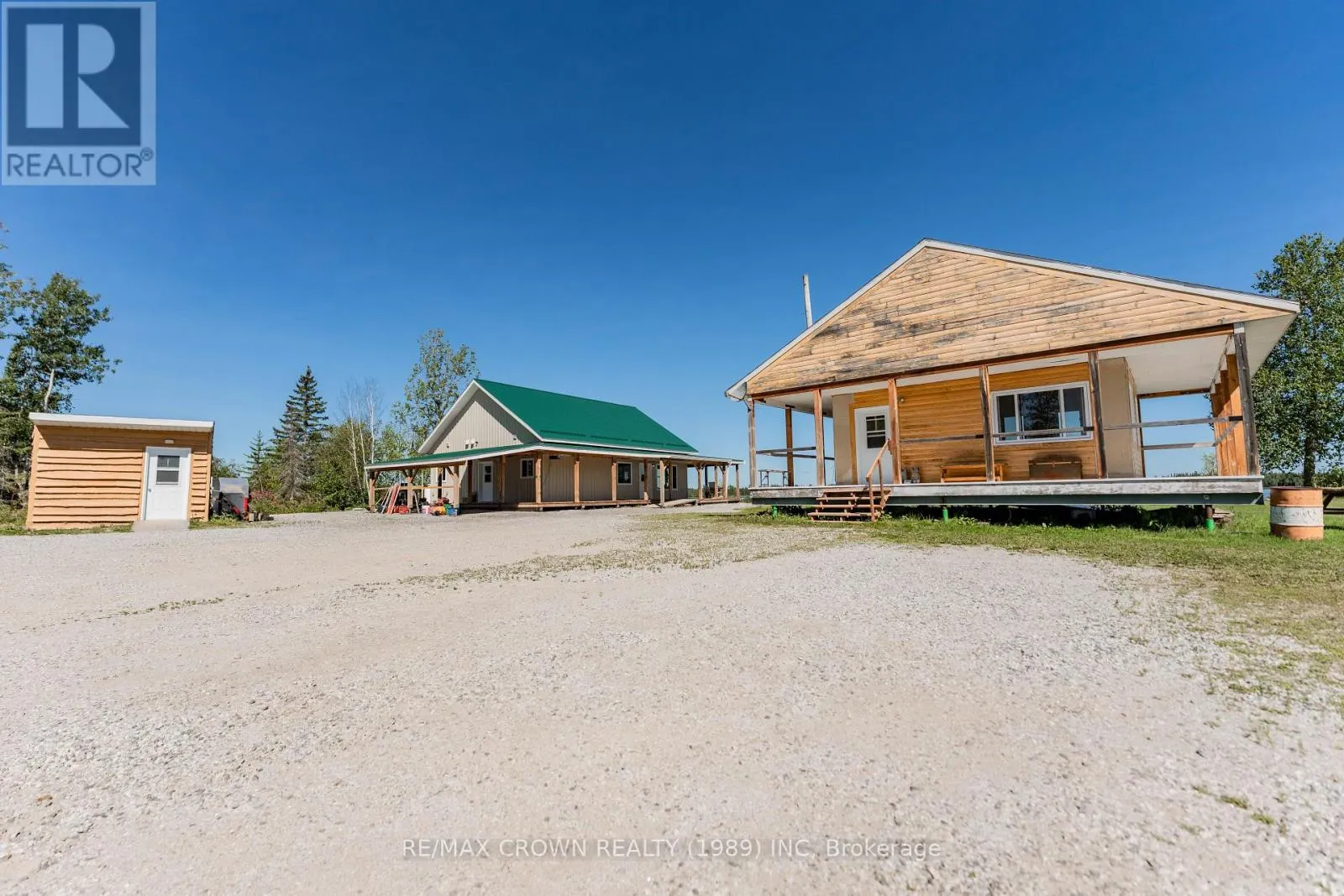24 SHALLOW LAKE ROAD W