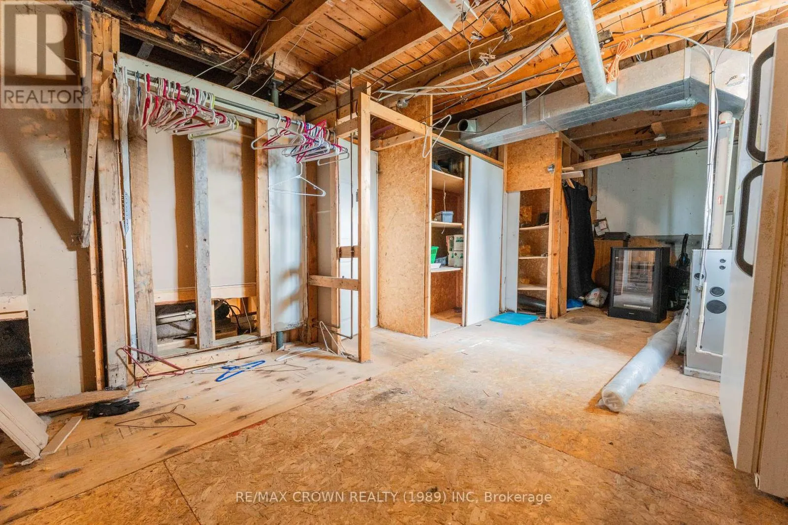 50 BRUNELLE ROAD S