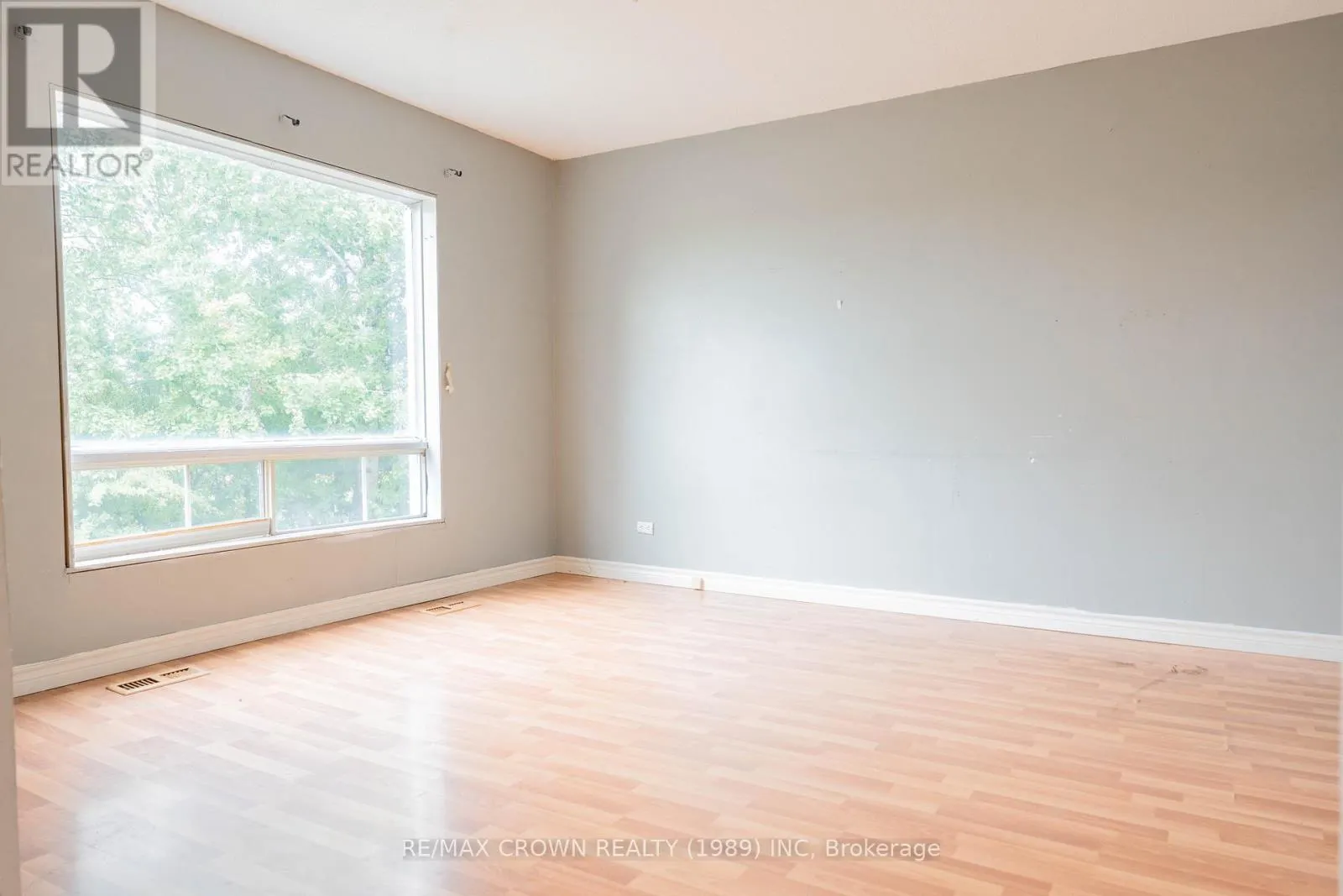 50 BRUNELLE ROAD S