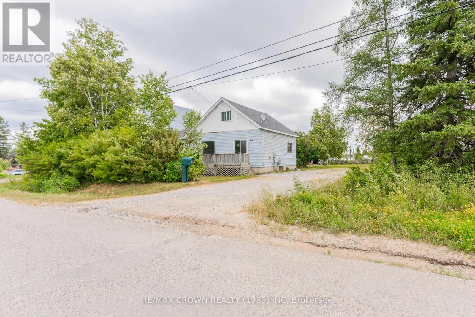 50 BRUNELLE ROAD S