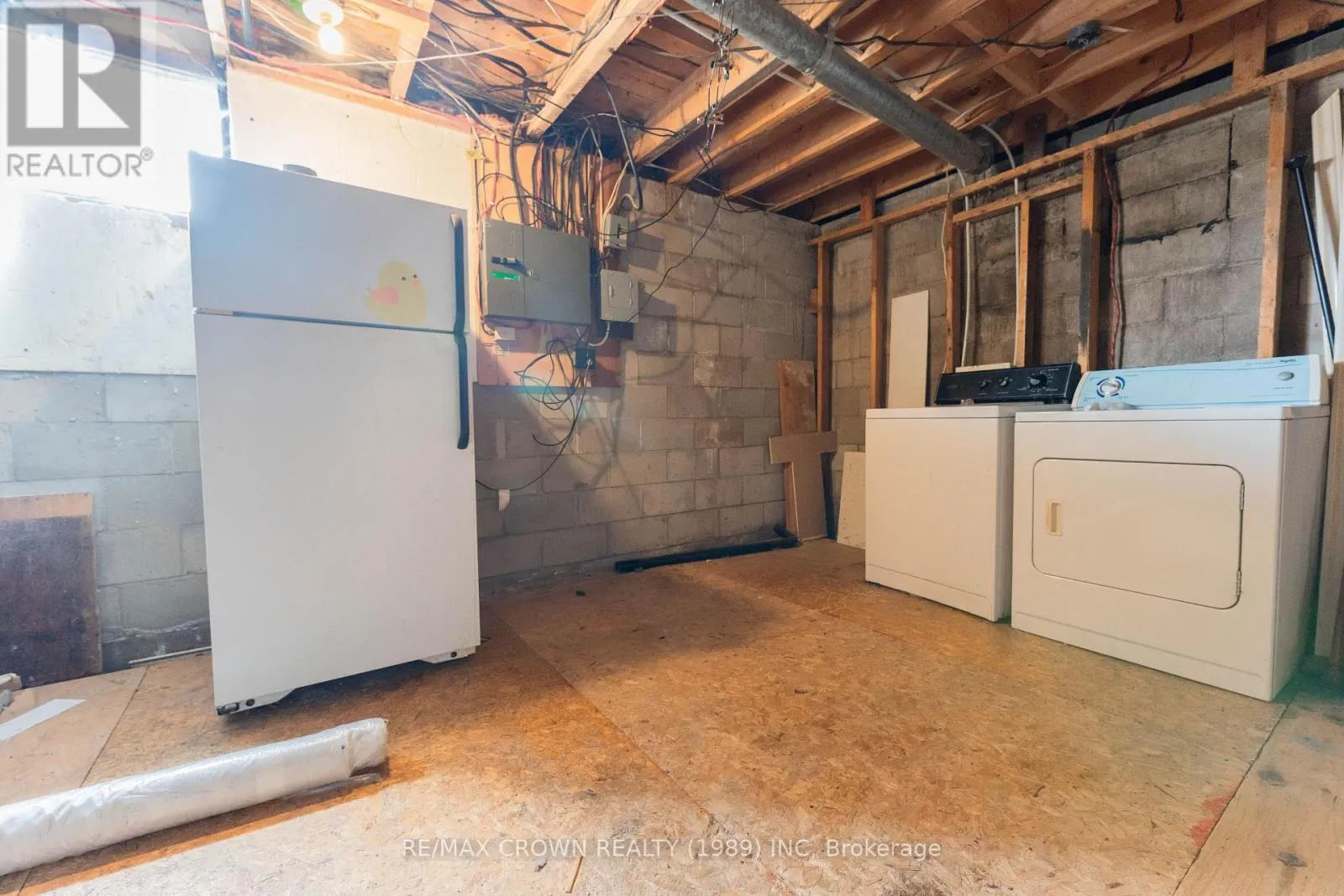 50 BRUNELLE ROAD S