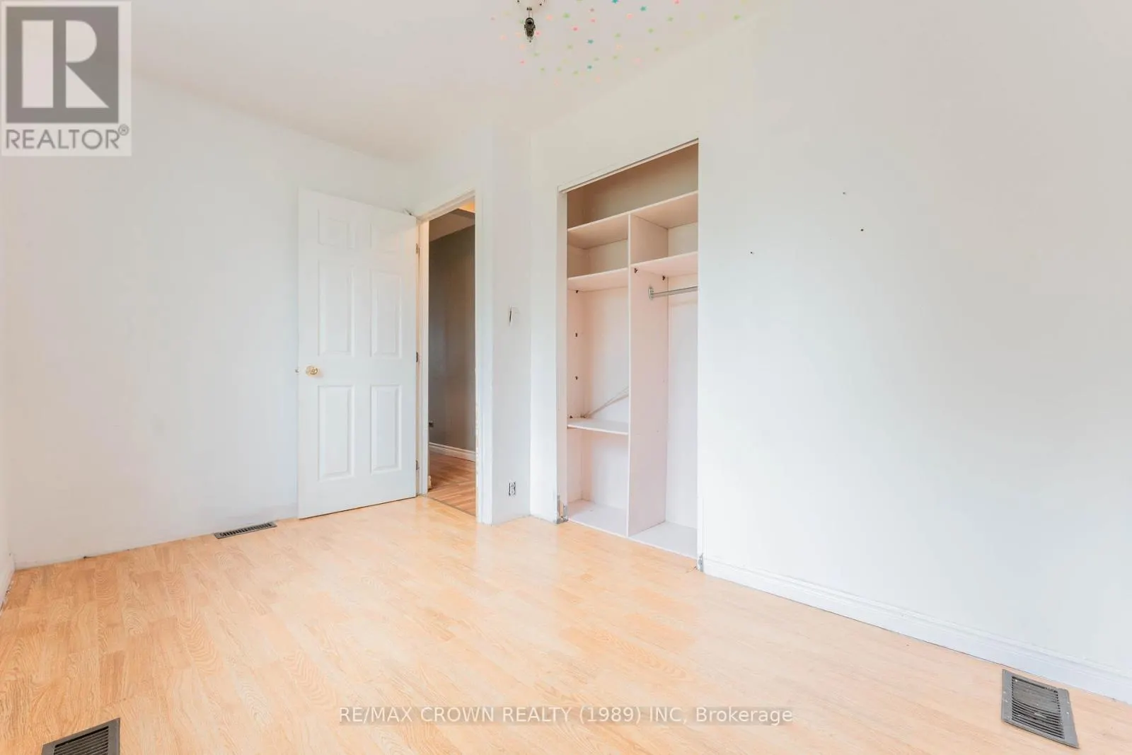 50 BRUNELLE ROAD S