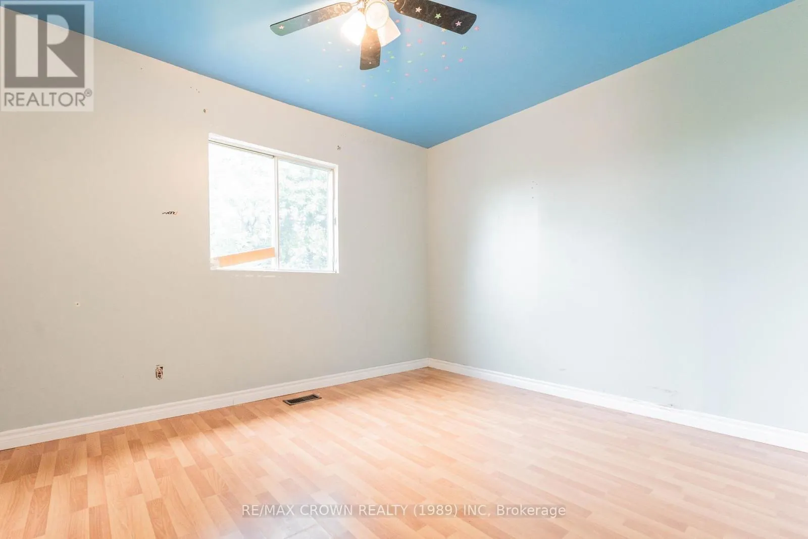 50 BRUNELLE ROAD S