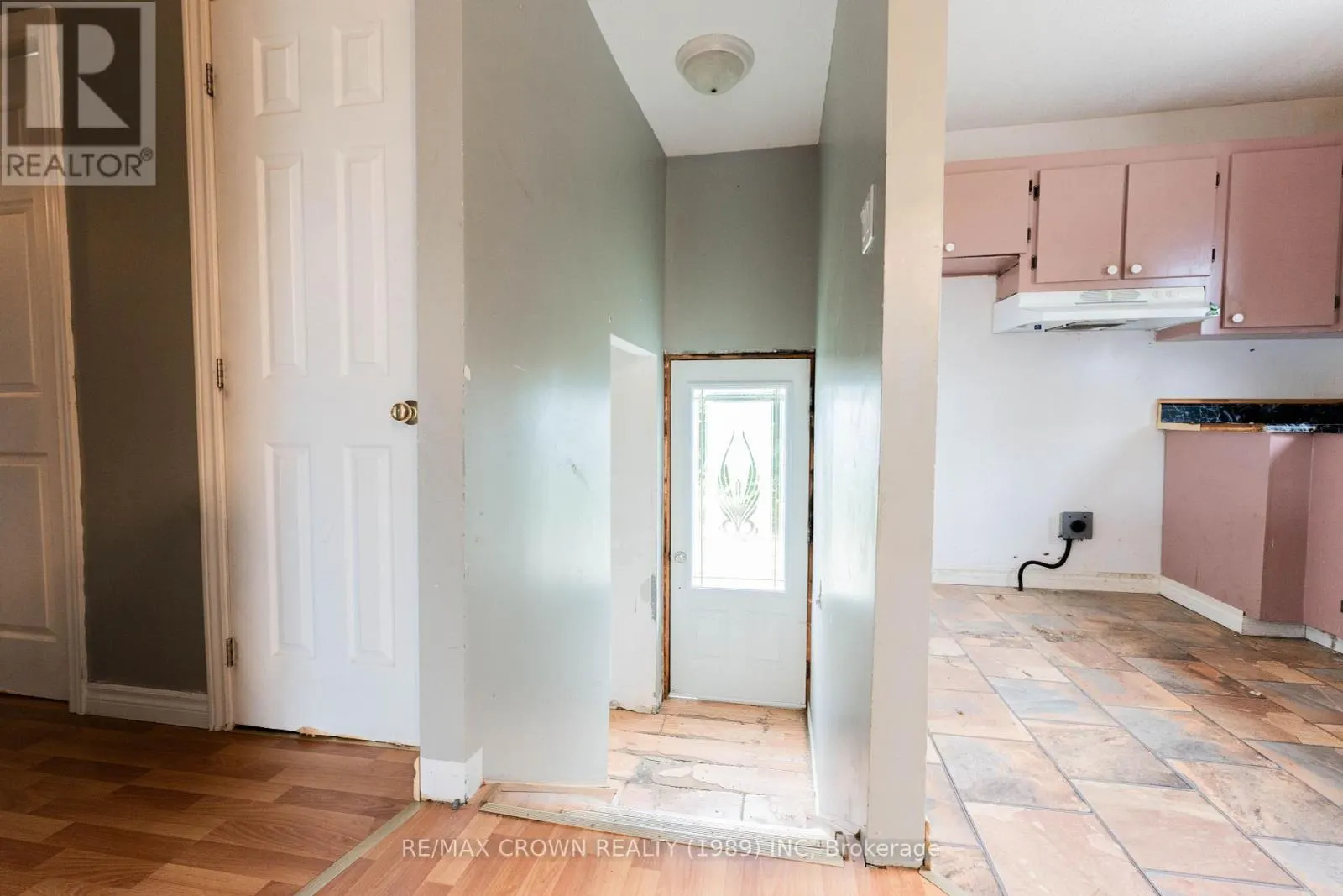 50 BRUNELLE ROAD S