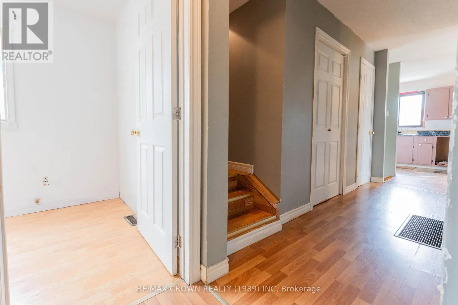 50 BRUNELLE ROAD S
