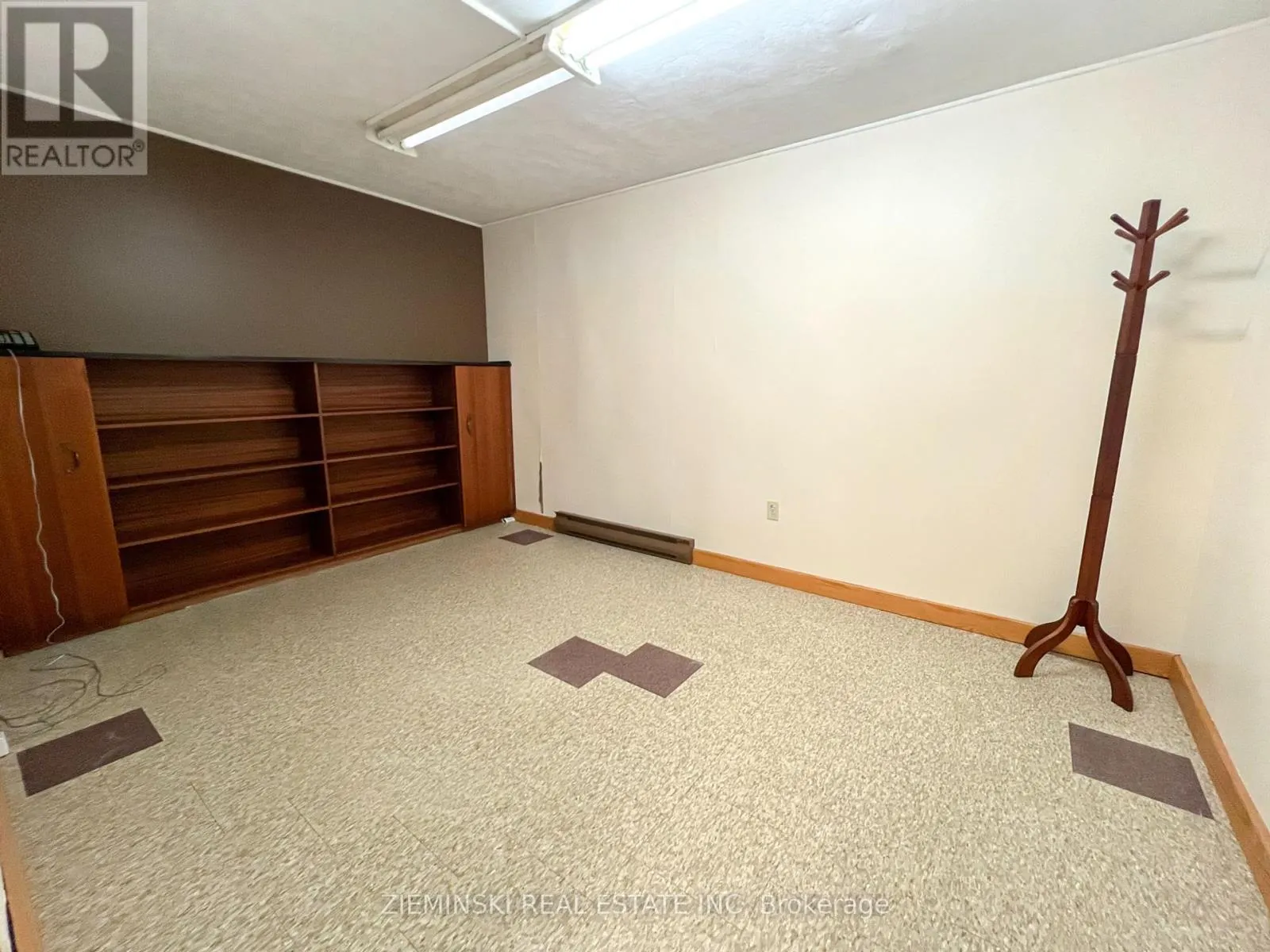 136-138 THIRD STREET W