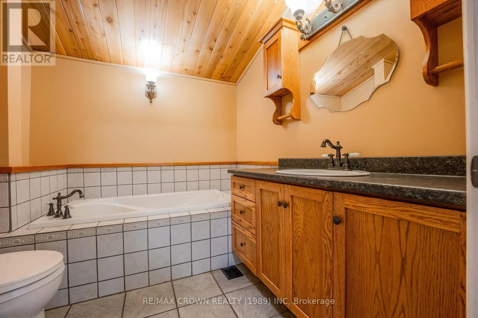 195 OUELLETTE BAY ROAD