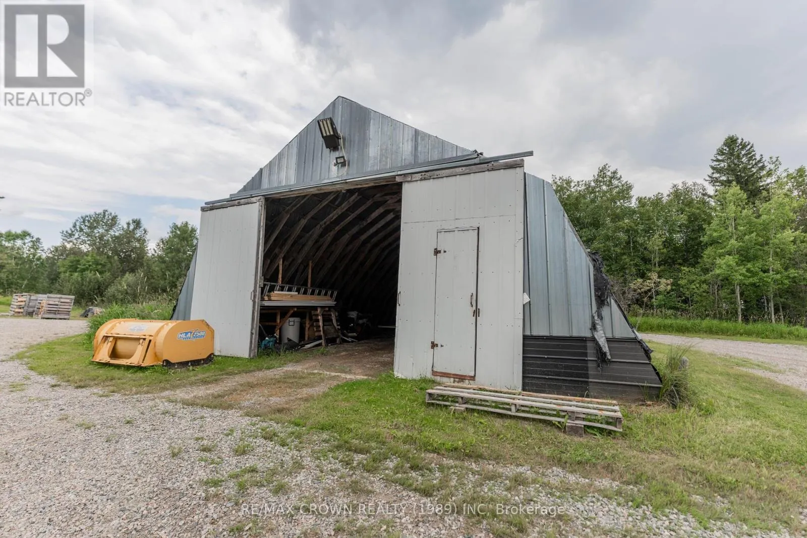 195 OUELLETTE BAY ROAD