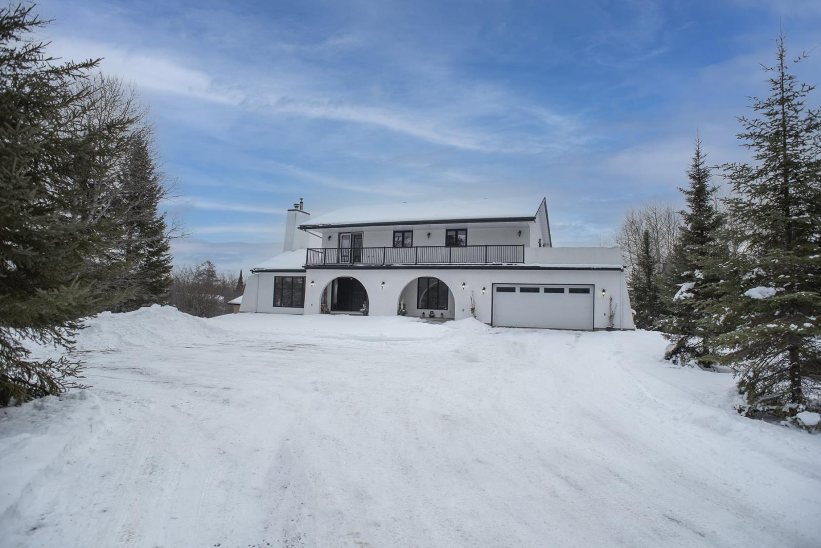 2627 Oliver RD, (MLS® 4625449) See this property for sale in