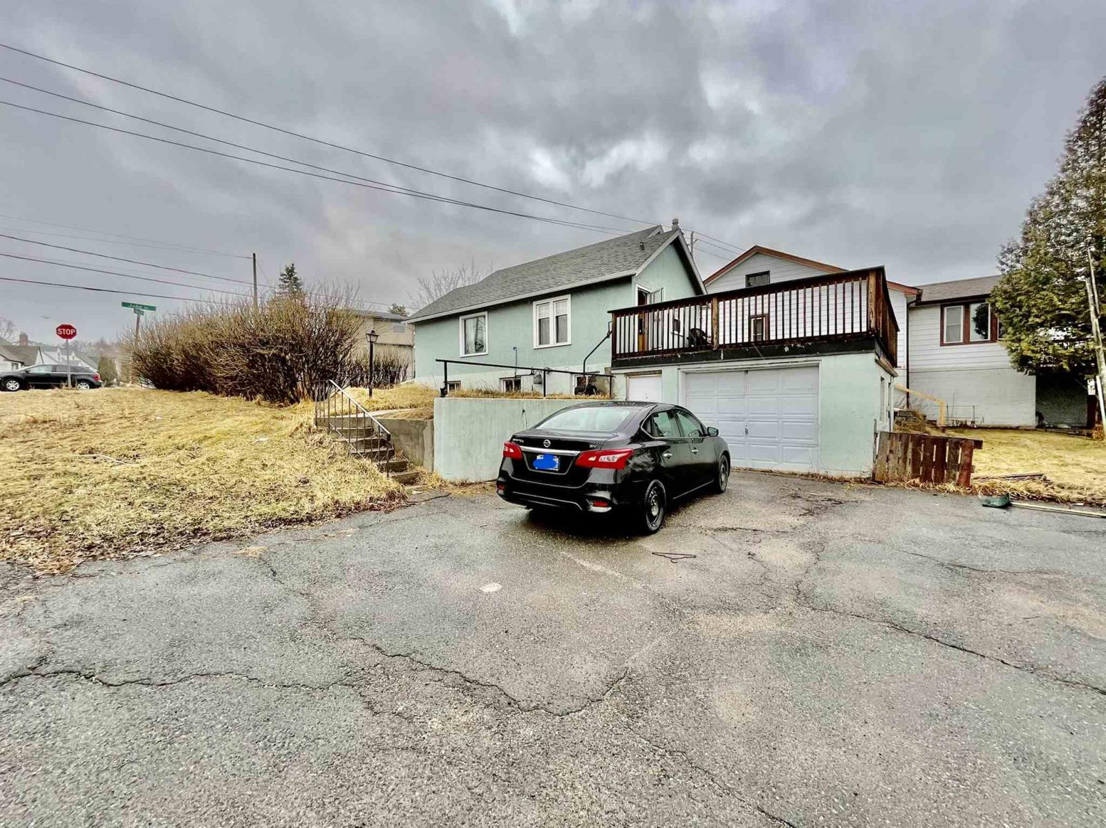 461 John ST, (MLS® 4858448) See this property for sale in