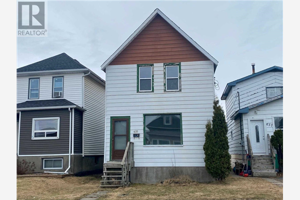 635 Mcleod, Thunder Bay