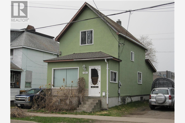 130 Machar Ave, Thunder Bay