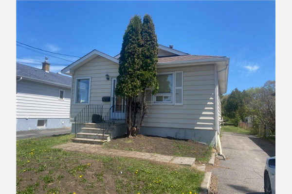 1421 BALMORAL ST, THUNDER BAY