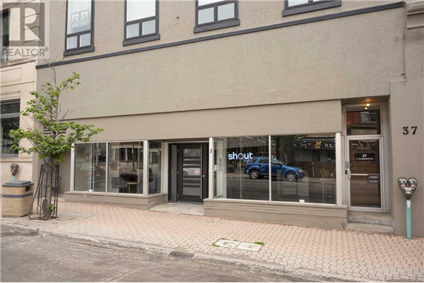 204 37 Cumberland Street South, Thunder Bay
