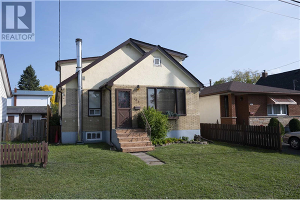 103 Empress Avenue South, Thunder Bay