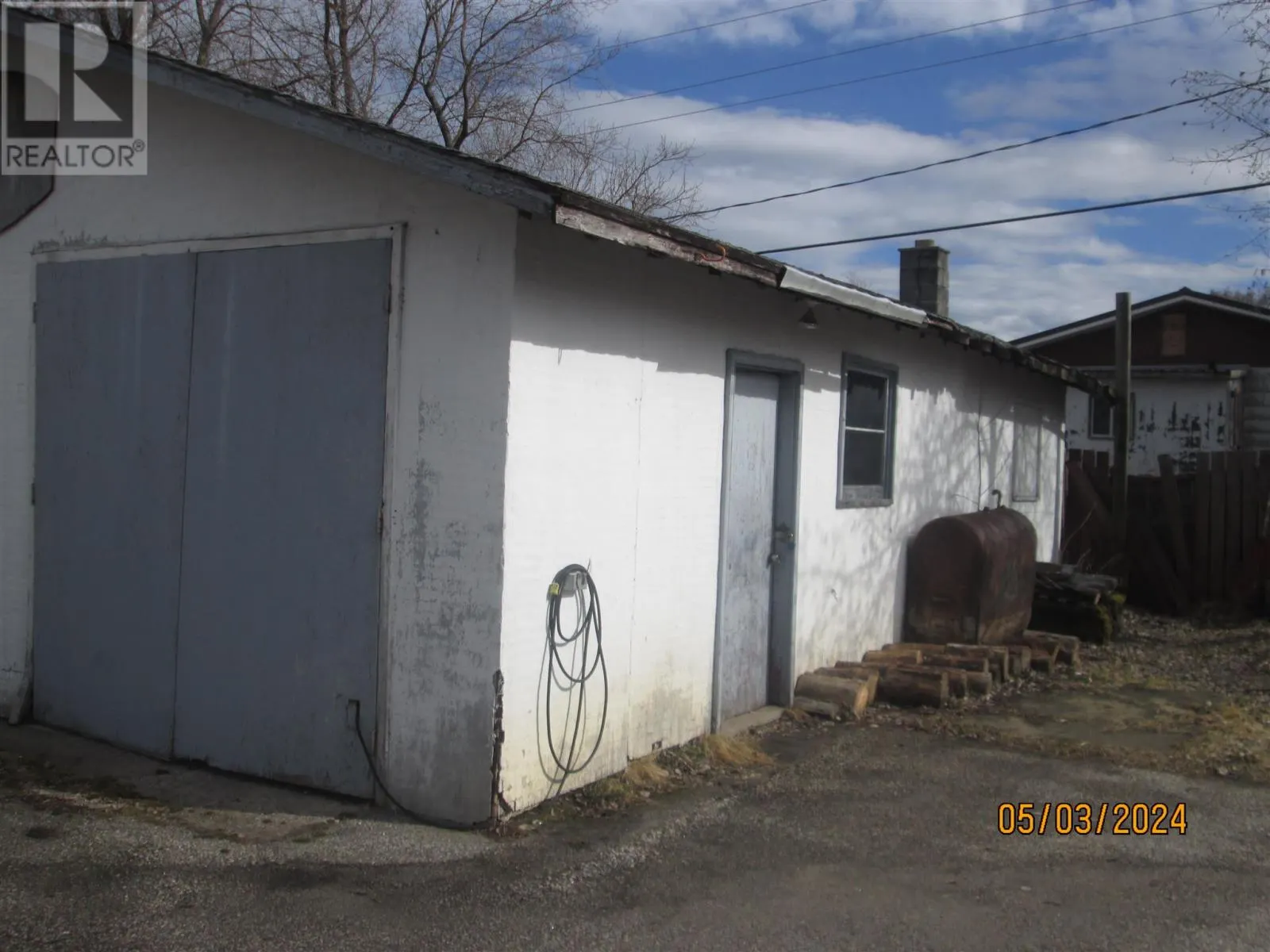 306 Front ST