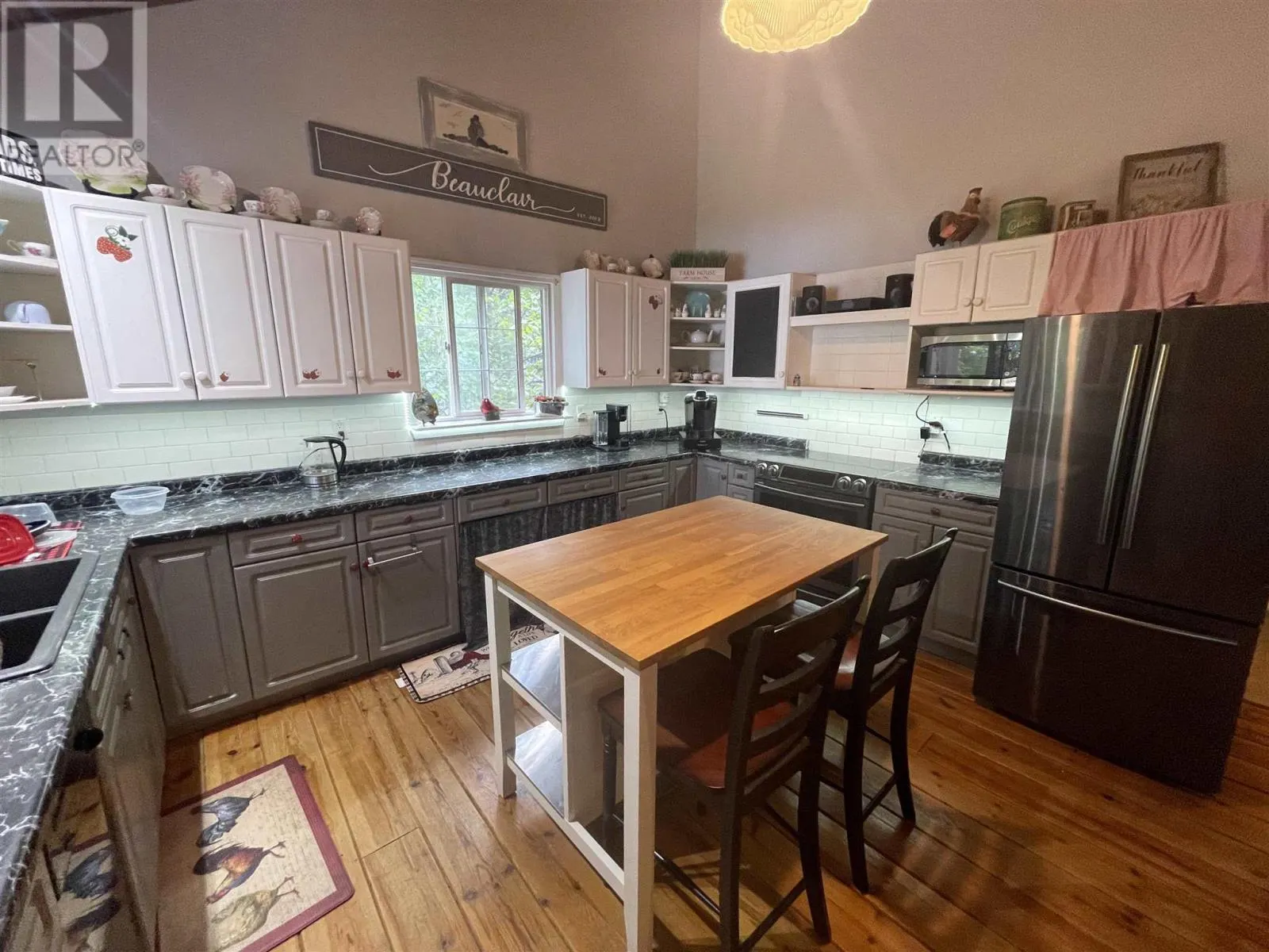 214 West Beach DR