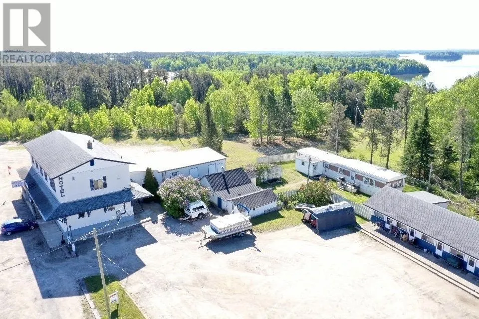 35 Spruce AVE