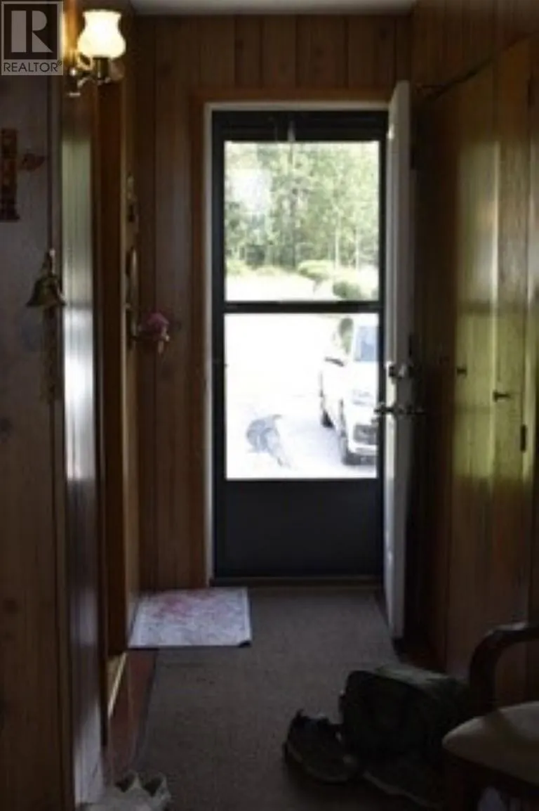 224 Lakeshore DR